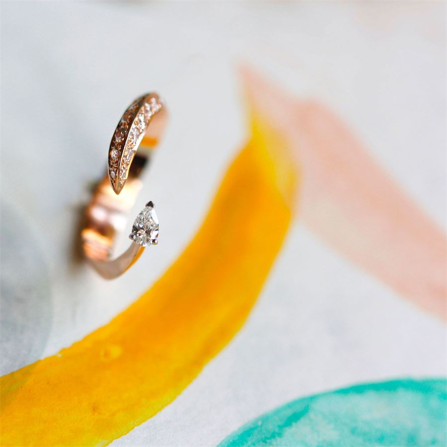 Anello 'Solis' due elementi con goccia e pavè SOLIS | AN2 GC E PVAU9R GC CT 0,15 + 0,30